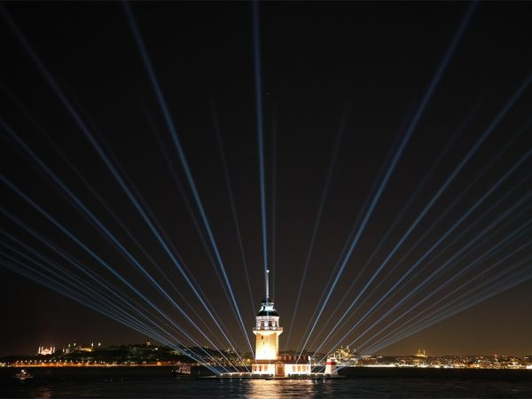 laser light manufacturer